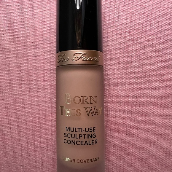 Too Faced “born this way” super coverage concealer - Picture 3 of 3